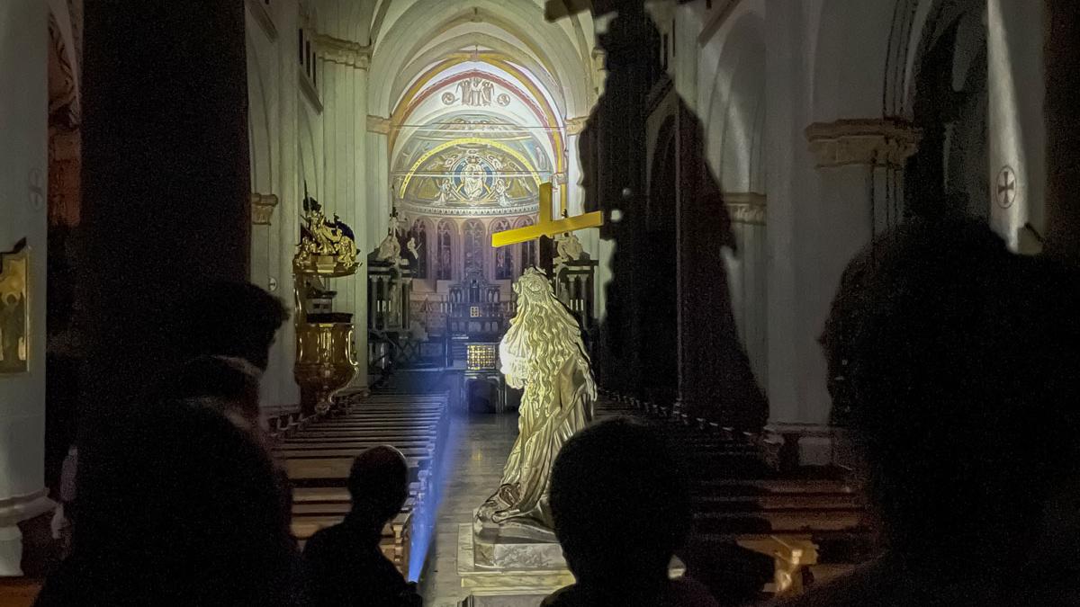 Taschenlampenführung durch das Bonner Münster